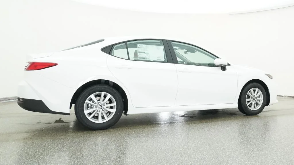 New 2026 Ice Cap Toyota LE image 21