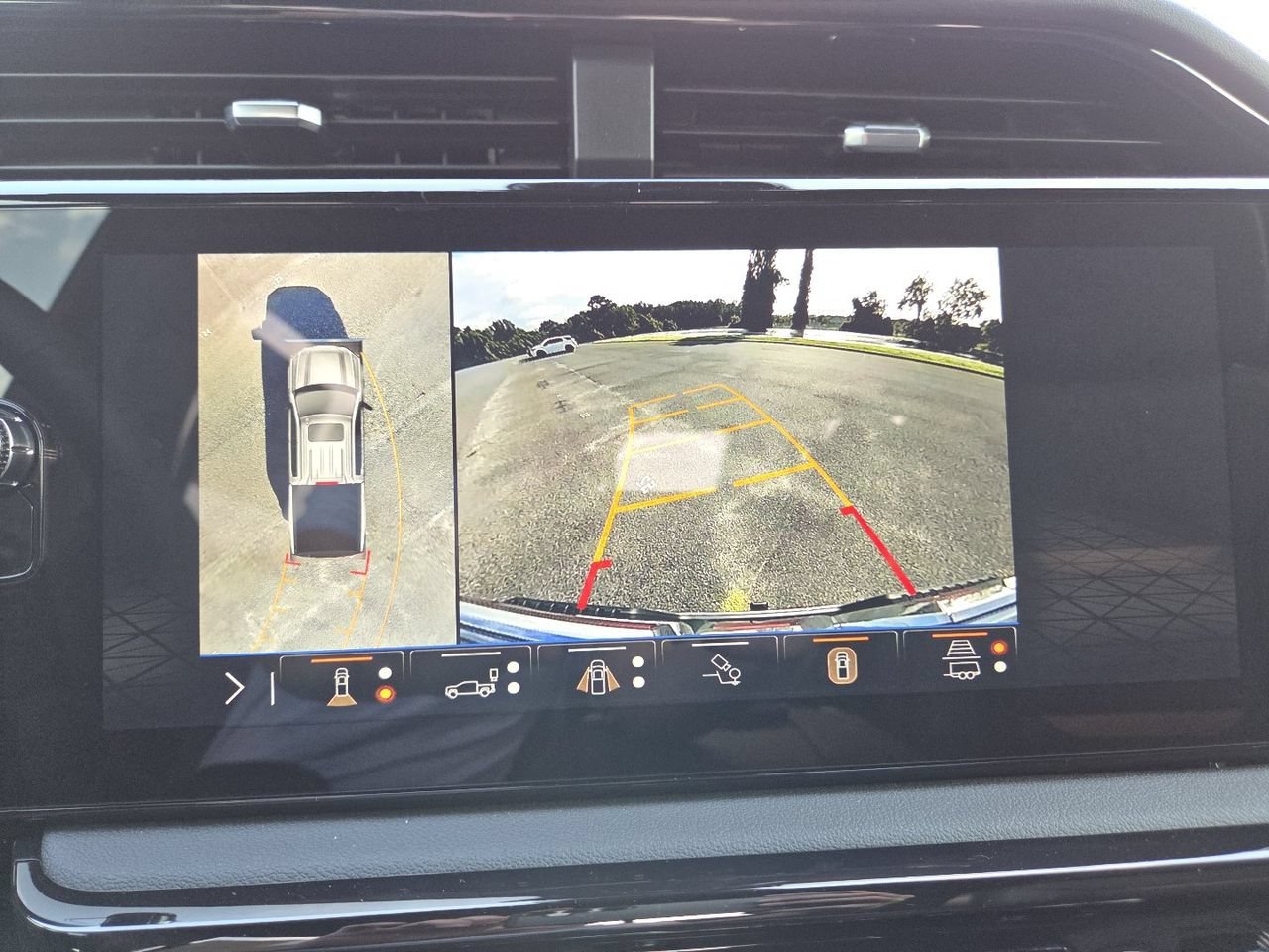 2026 GMC Sierra 1500 AT4 - Photo 12