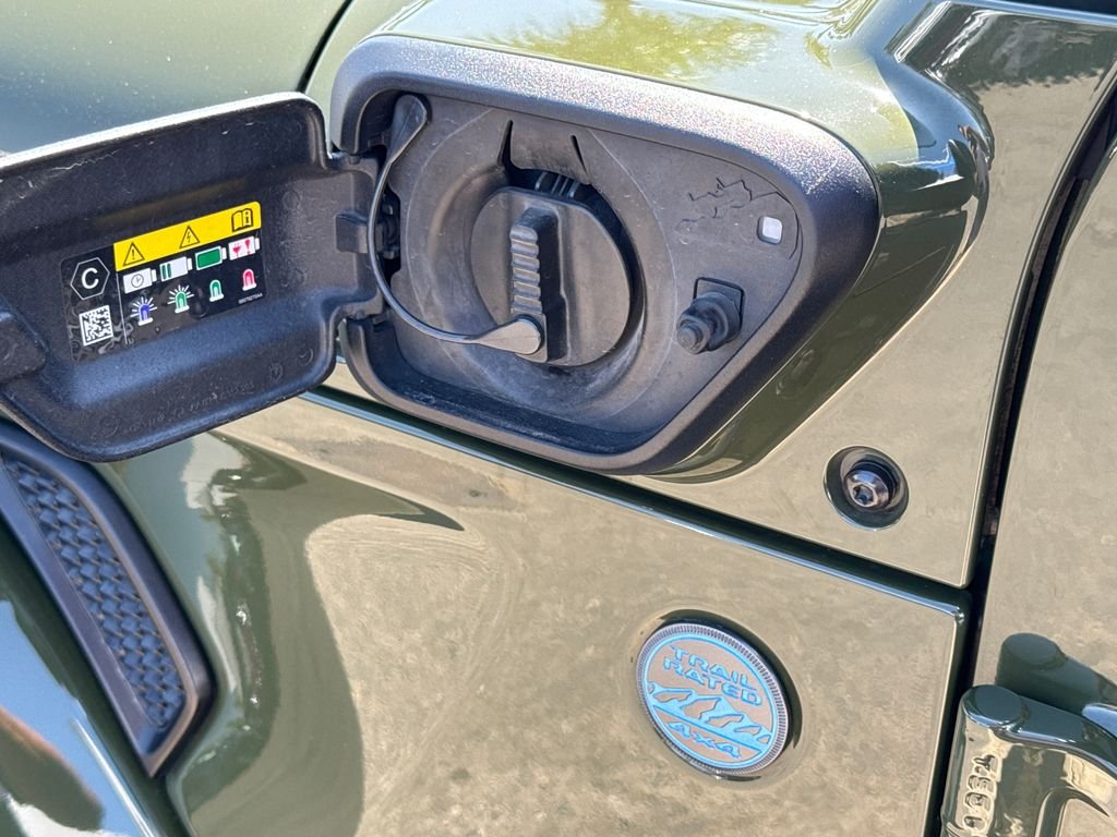 Used 2024 Green Clearcoat Jeep Sport S 4xe image 10