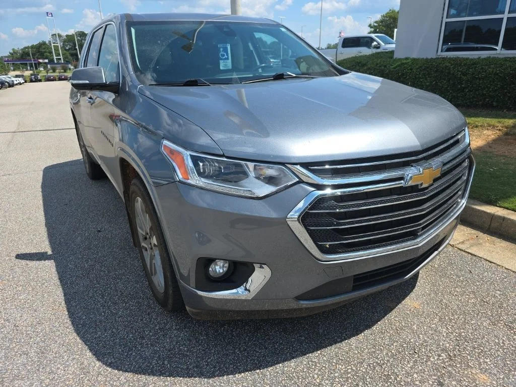 Used 2020 Satin Steel Metallic Chevrolet Premier image 8