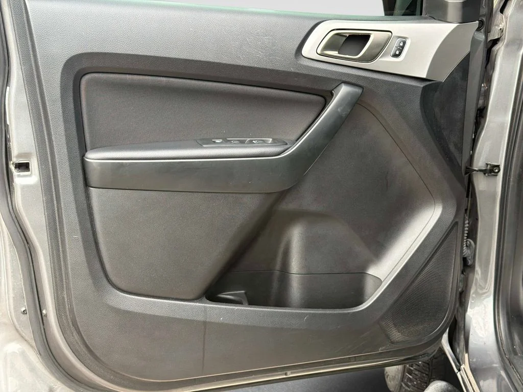 Used 2021 Gray Ford XLT image 18