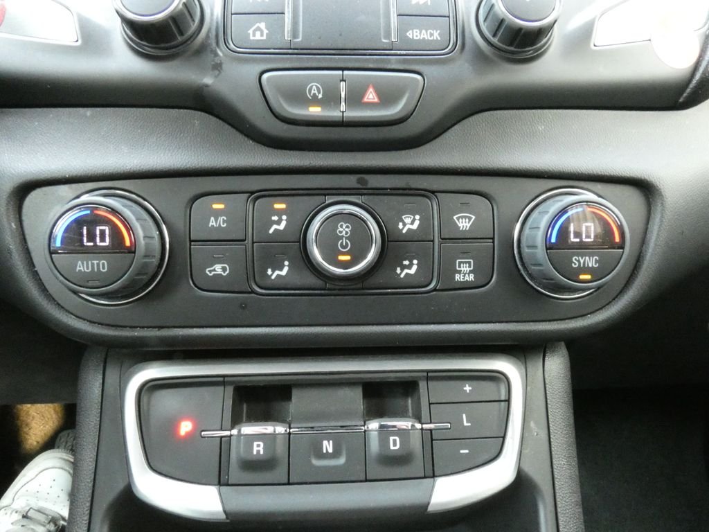 Certified Used 2024 Blue GMC SLT image 23