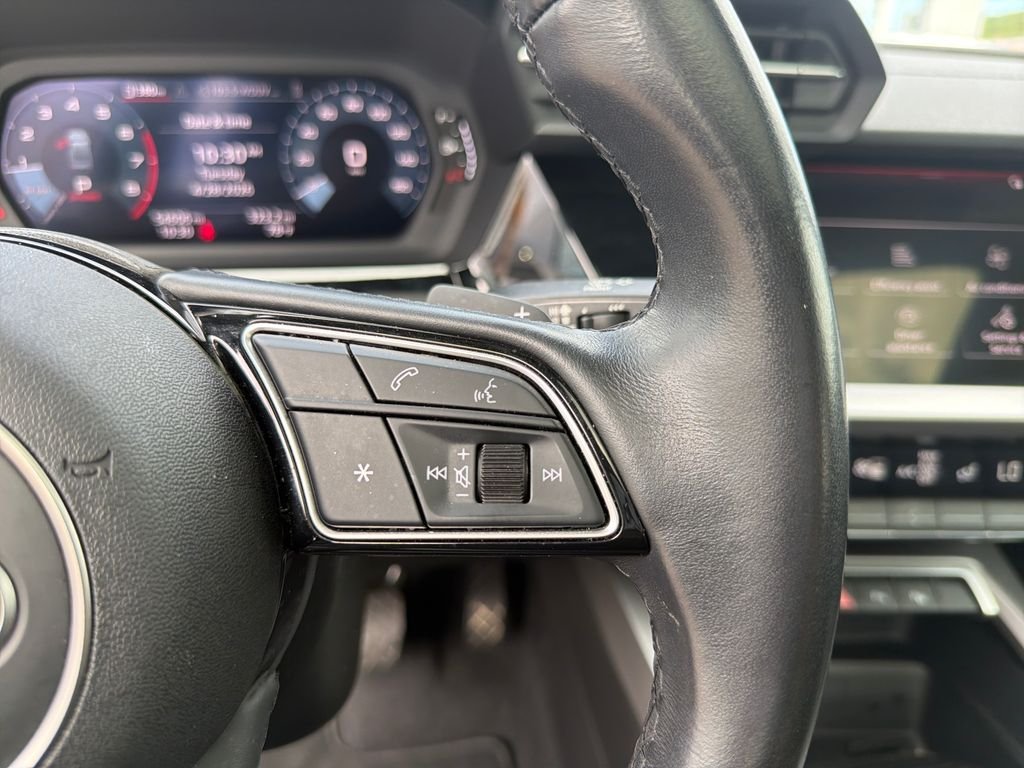 Used 2024  Audi 40 Premium image 27