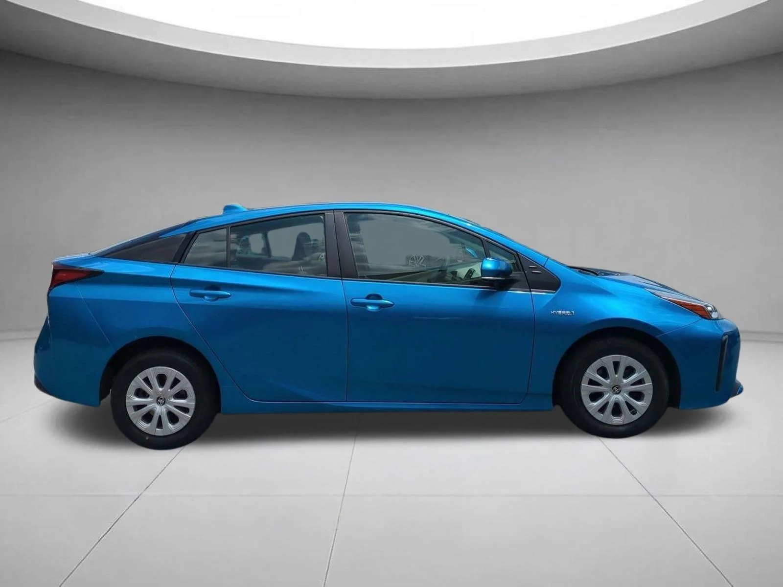 Used 2020 Electric Storm Blue Toyota XLE image 6