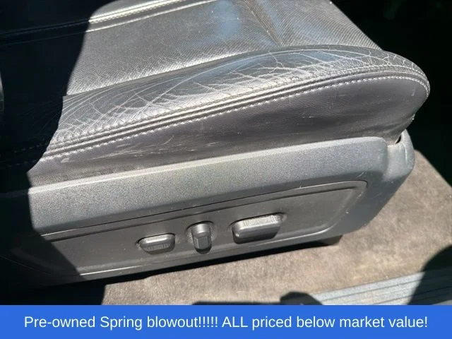 Used 2016 Silver Lincoln Select image 42