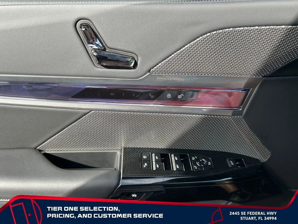 Used 2025 Black BMW 740i image 16