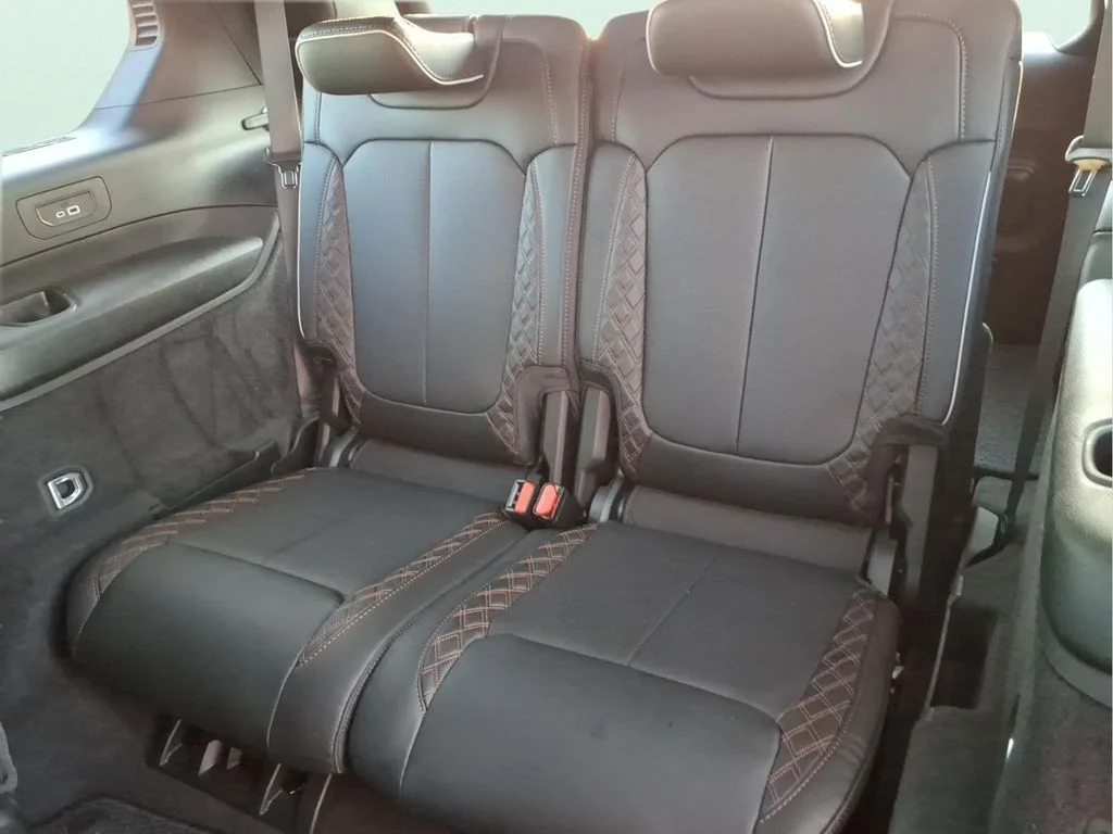 Used 2024 Gray Jeep Summit image 18