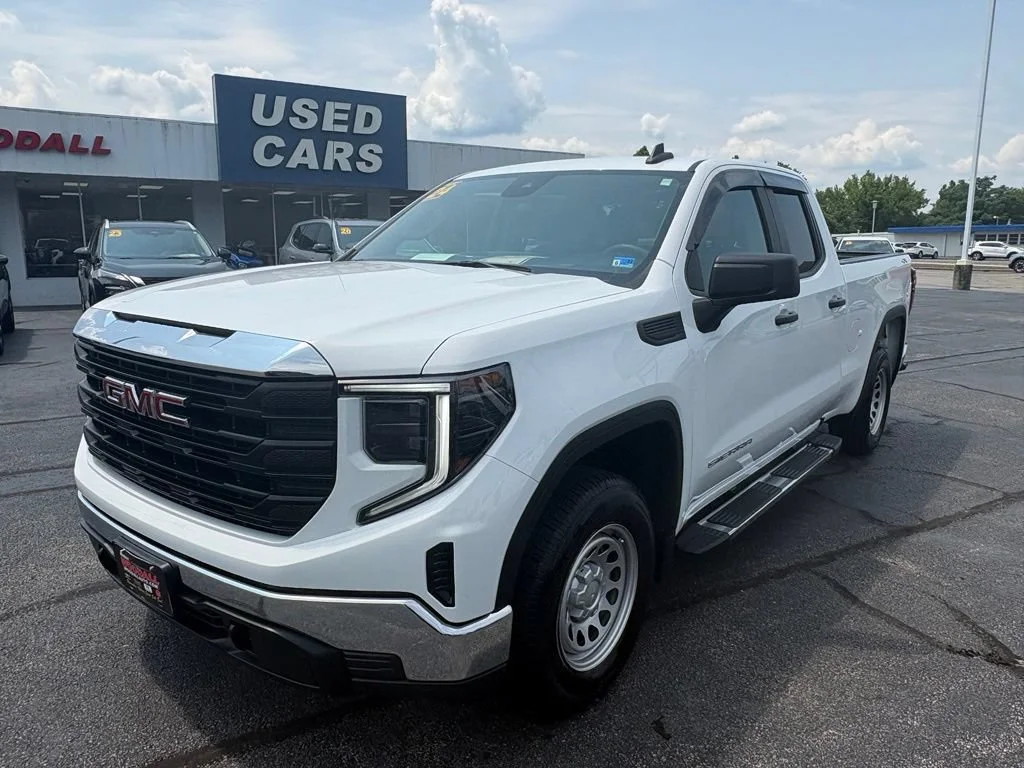 Used 2024 Summit White GMC Pro image 1