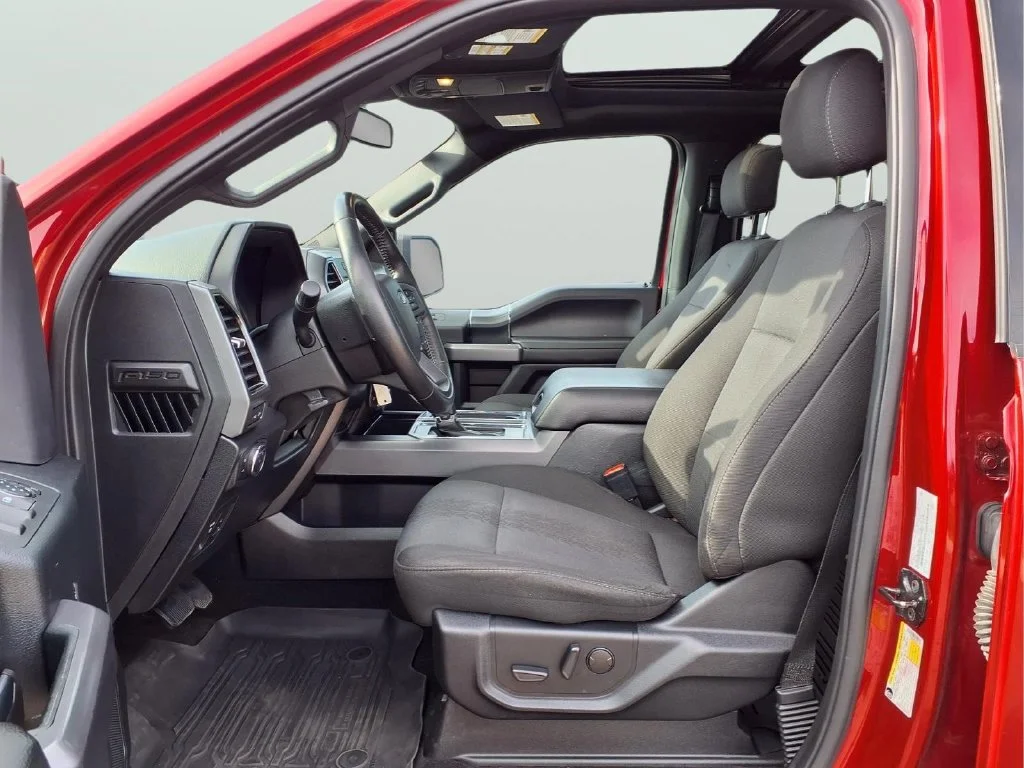 Used 2020 Red Ford XLT image 15