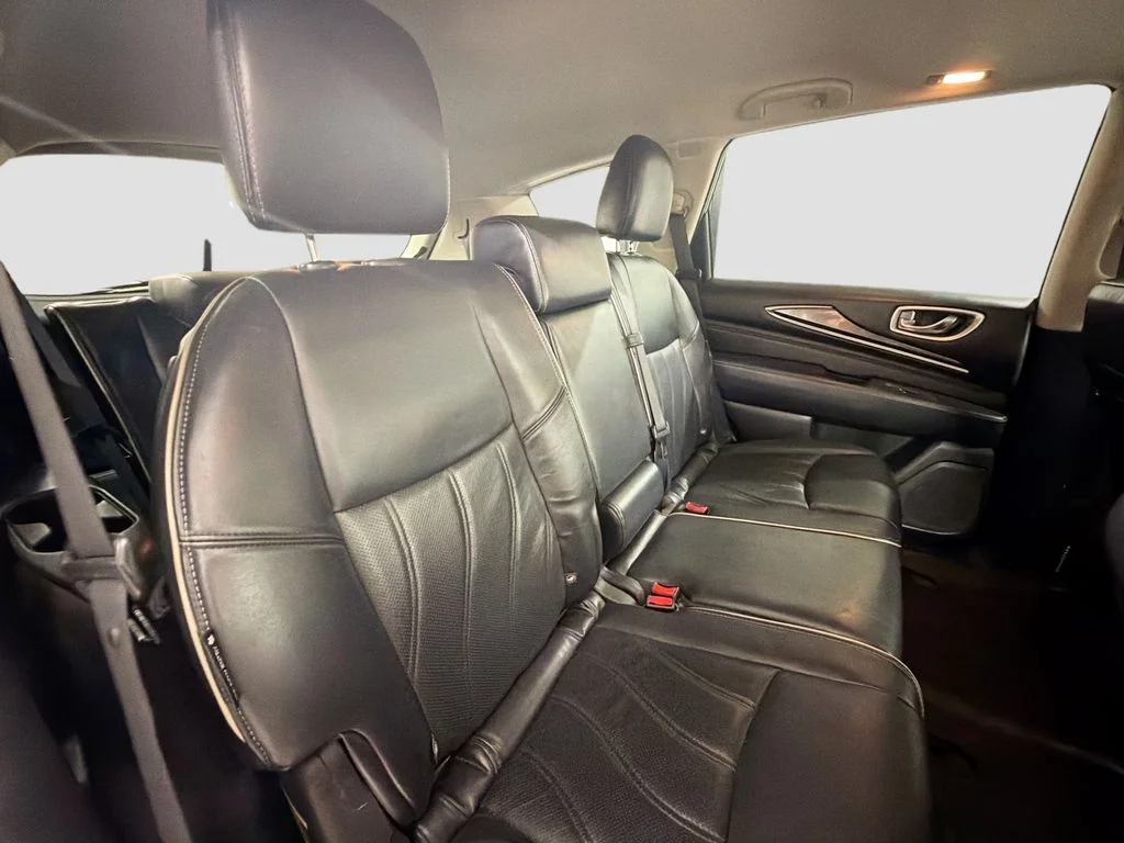 Used 2019 Liquid Platinum INFINITI LUXE image 29