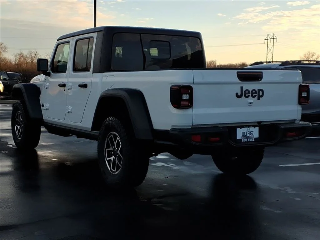New 2026 Bright White Clear-Coat Exterior Paint Jeep Rubicon image 4