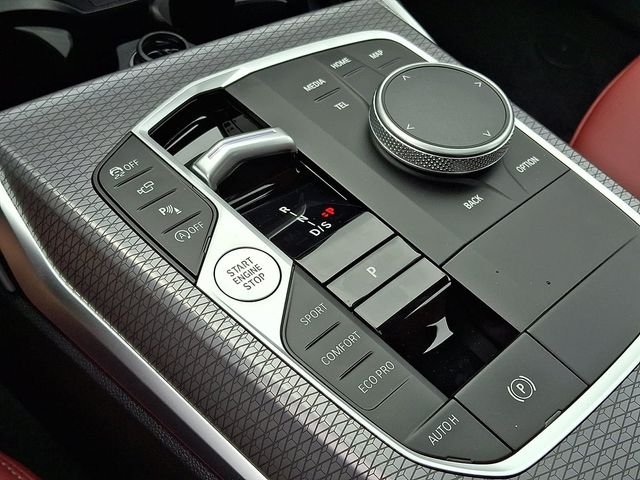 New 2026 Black Sapphire Metallic BMW 330i xDrive image 13