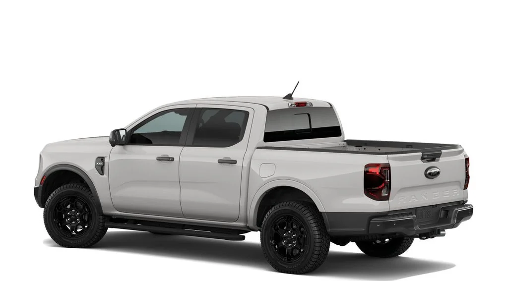 New 2026 AVALANCHE Ford XLT image 2