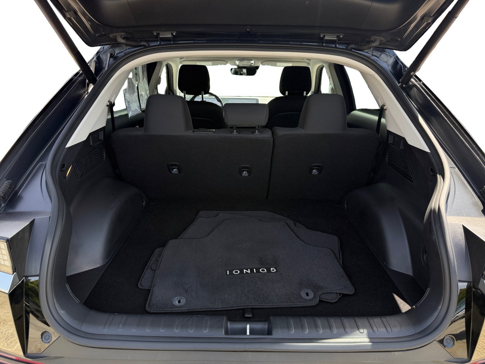 Certified Used 2024 Abyss Black Hyundai SEL image 17