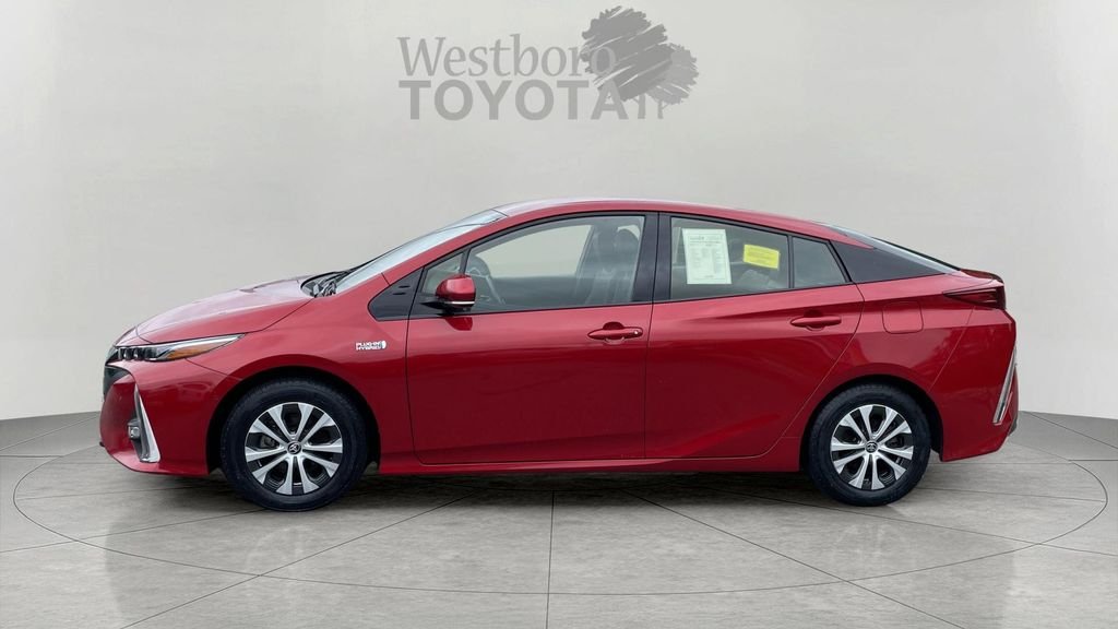 Used 2020 Red Toyota Limited image 4