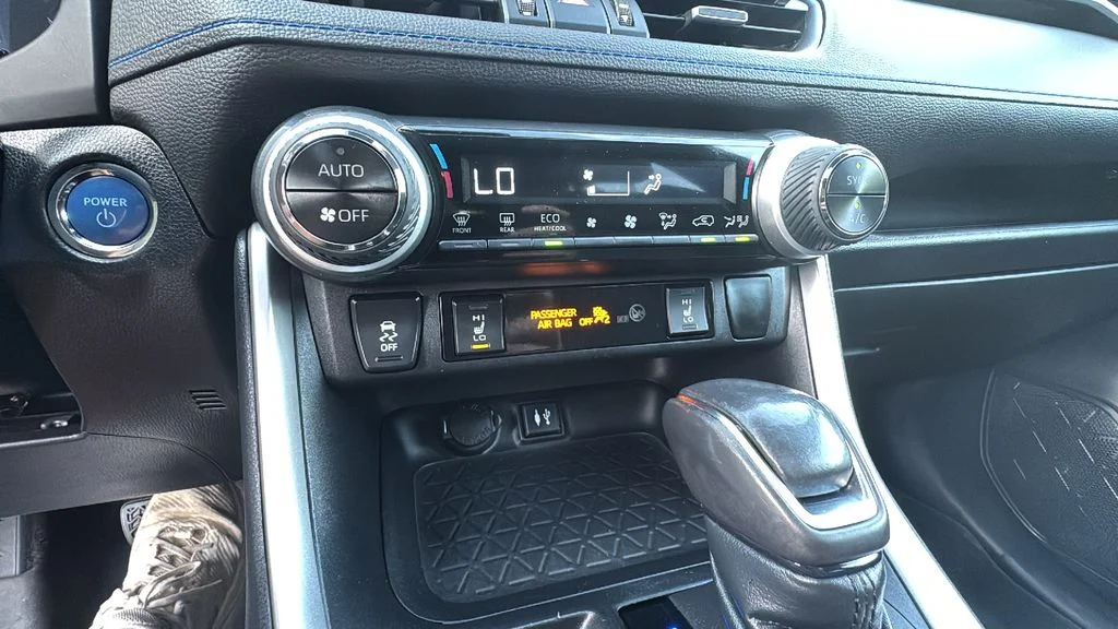 Used 2019 Silver Toyota XSE image 23