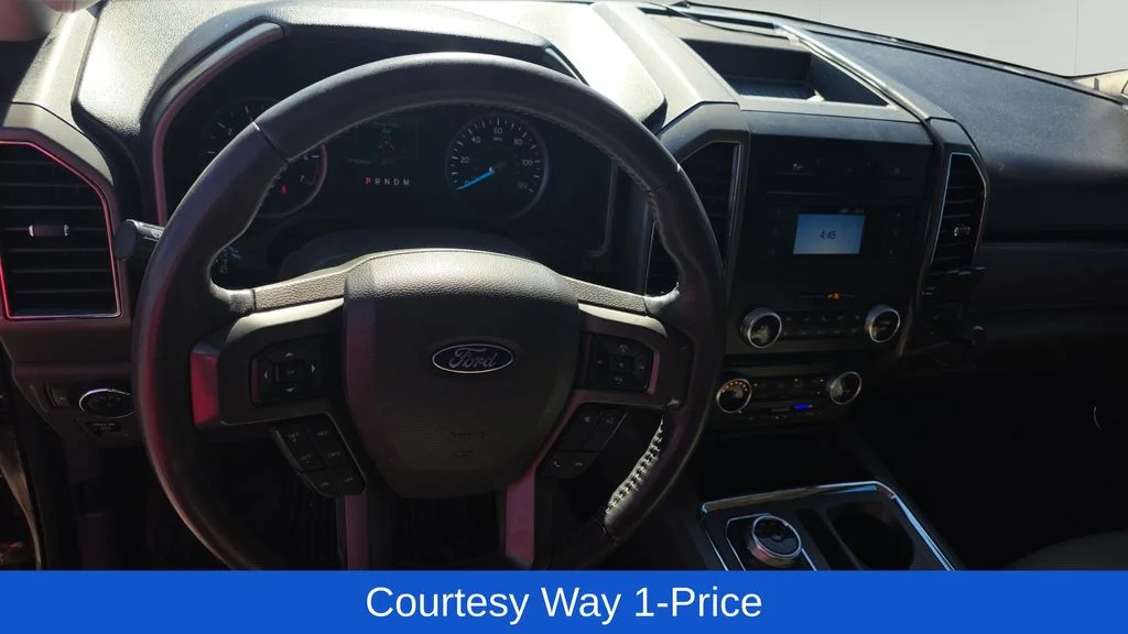 Used 2018 Gray Ford XLT image 12