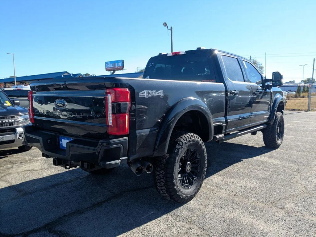 New 2026 Agate Black Metallic Ford XLT image 4
