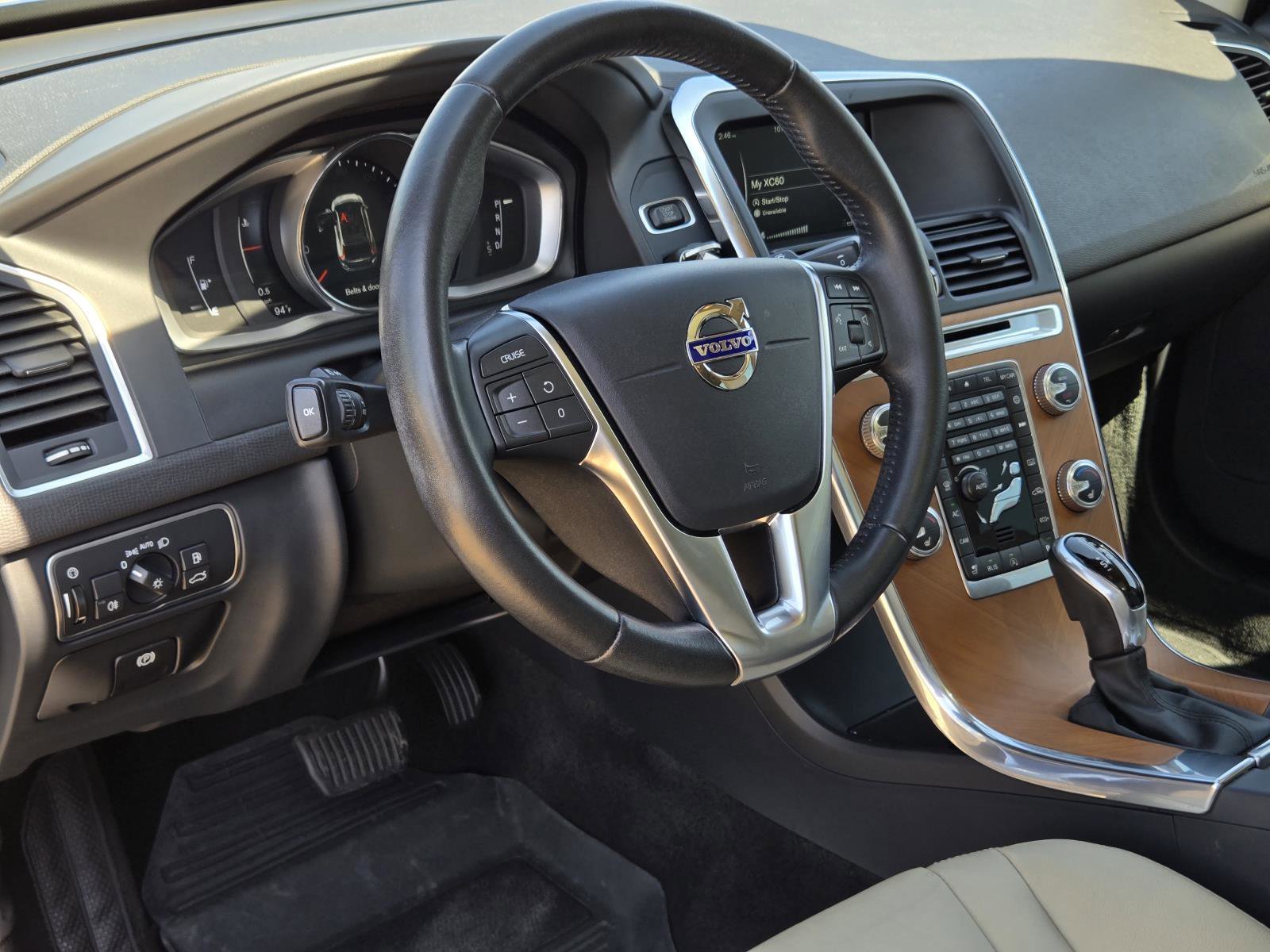 Used 2017 Blue Metallic Volvo Inscription image 31