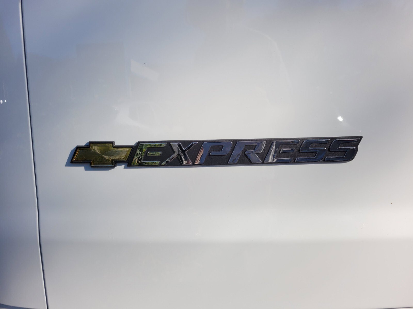 2025 Chevrolet Express Cargo Work Van - Photo 12