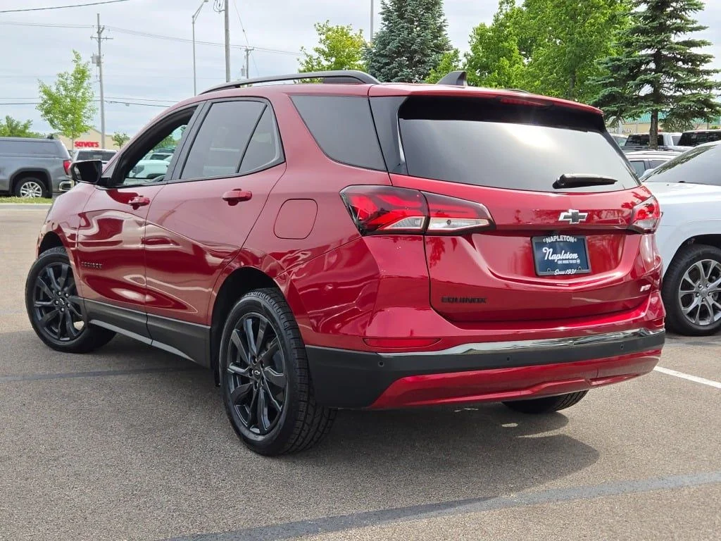 Used 2023 Red Chevrolet RS image 15