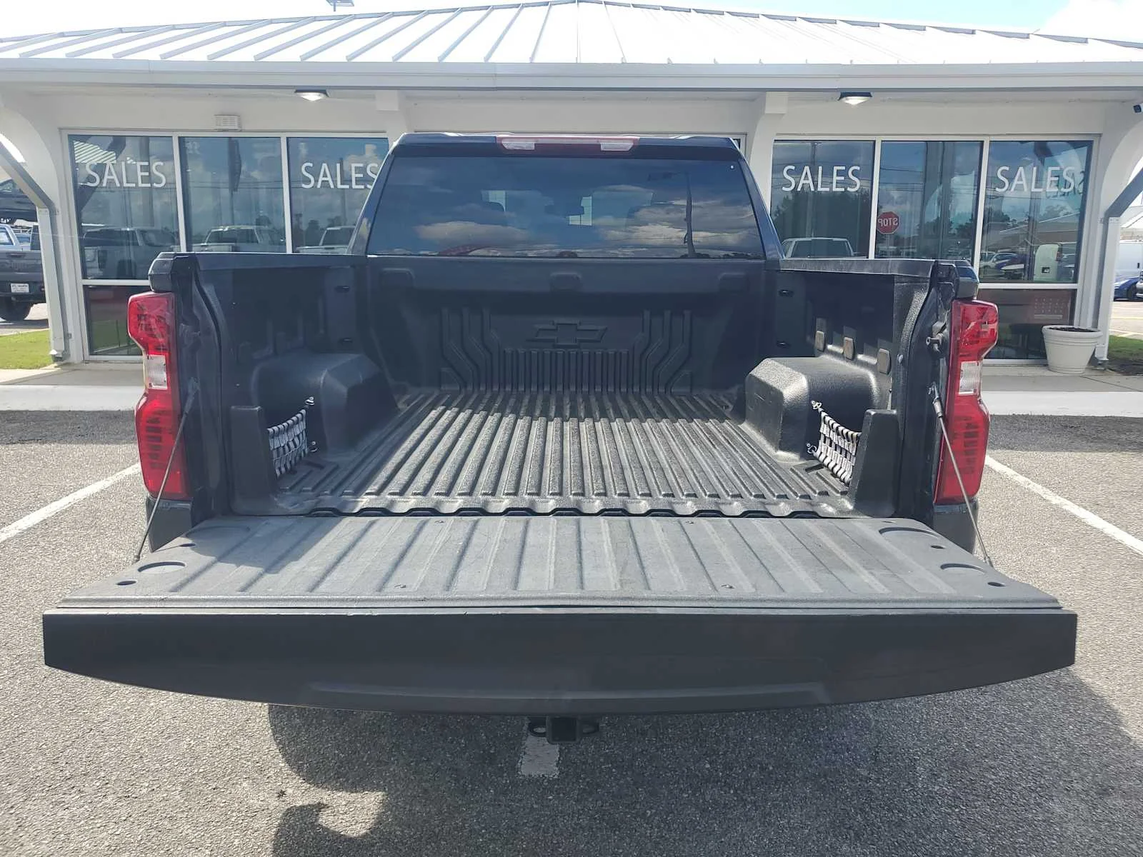 Used 2023 DARK ASH METALLIC Chevrolet LT image 6