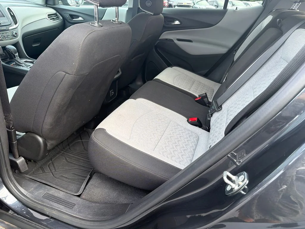 Used 2022 Gray Chevrolet LT image 21