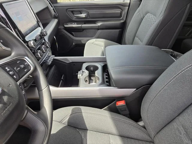 New 2026 Diamond Black Crystal Pearl-Coat Exterior Paint RAM Express image 20