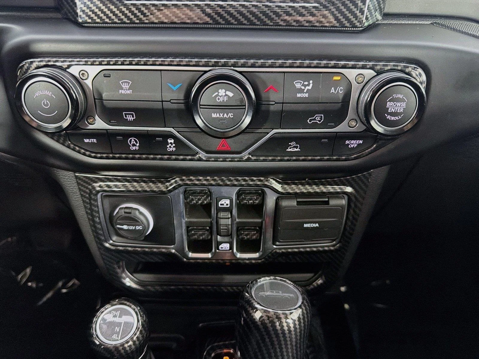Used 2022 Black Clearcoat Jeep Sport S image 16