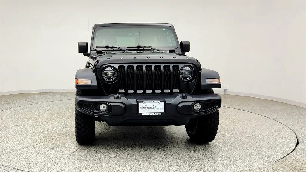 Used 2022 Black Clearcoat Jeep Unlimited Willys 4x4 w/ Sky One-Touch Top & Alpine Audio image 2