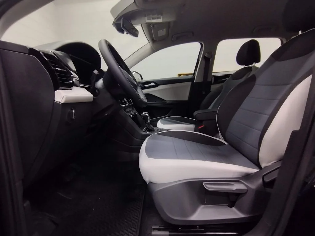 New 2026 Black Volkswagen 1.5T S image 20