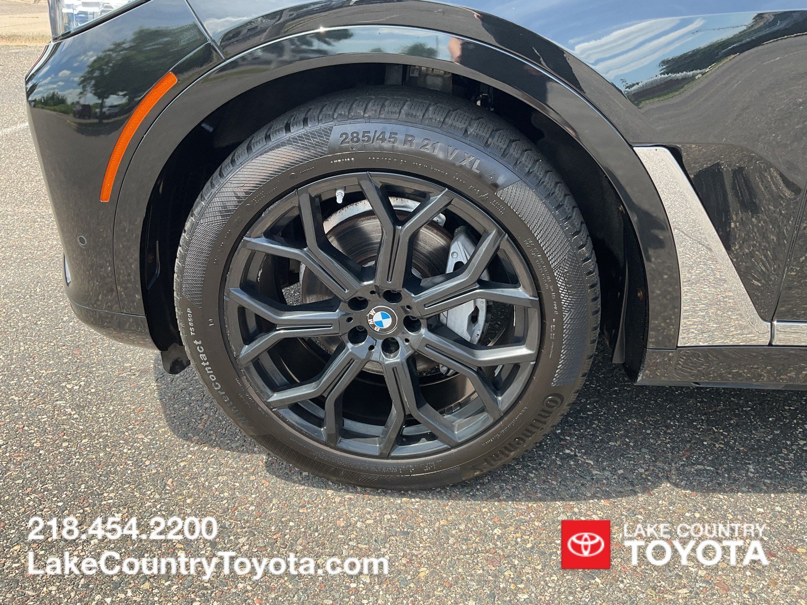 Used 2022 Black BMW xDrive40i image 9