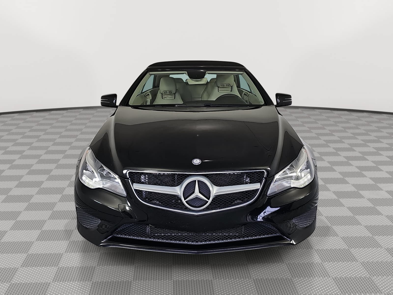 Used 2016 Black Mercedes-Benz E 400 image 3