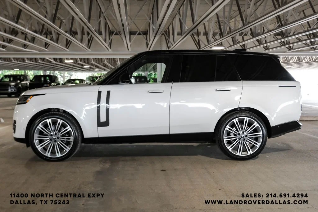 2024 Land Rover Range Rover SE - Photo 11
