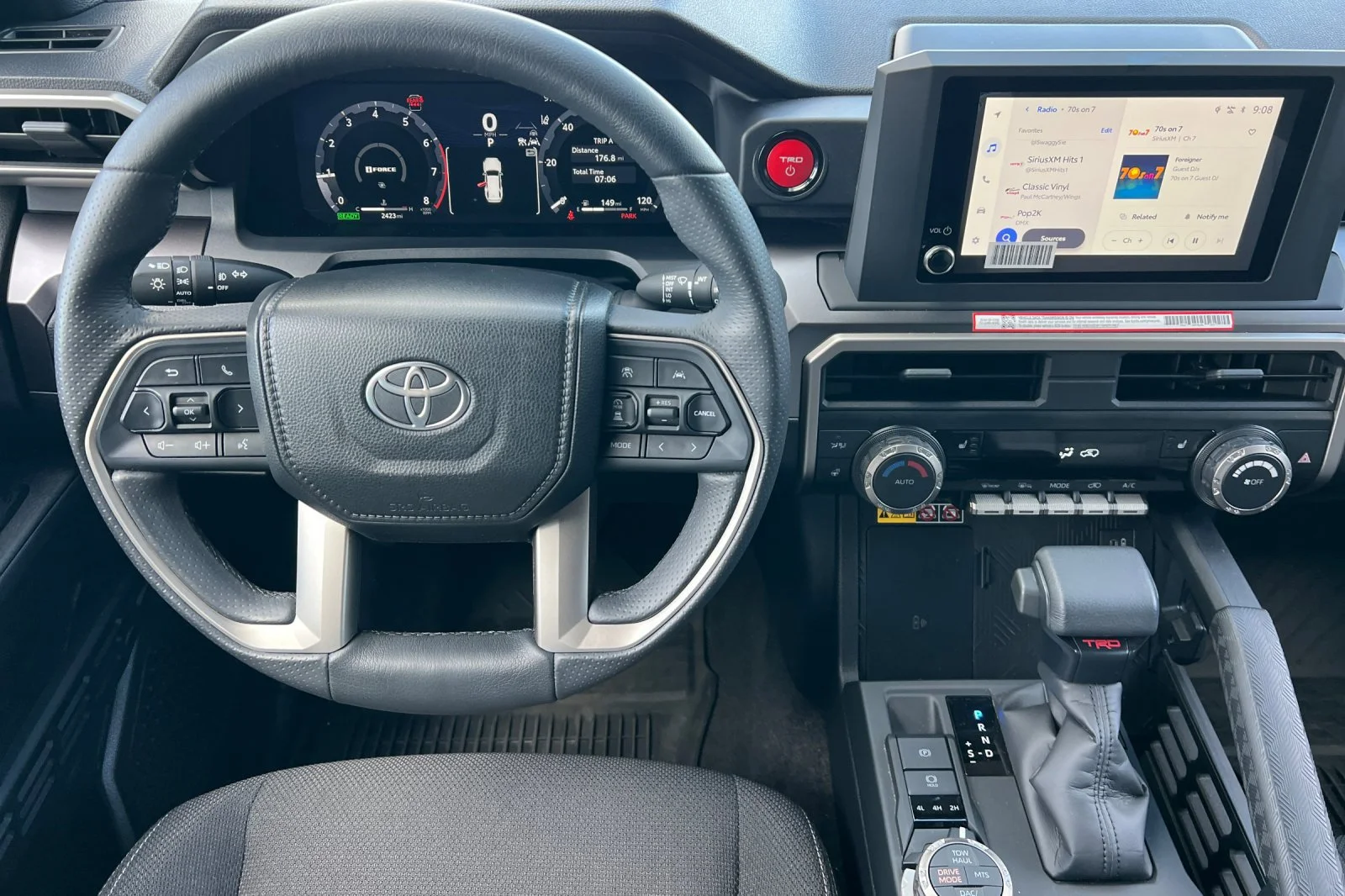 2025 Toyota 4Runner TRD Off-Road - Photo 14