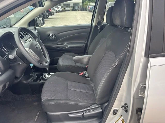Used 2019 Silver Nissan 1.6 SV image 9