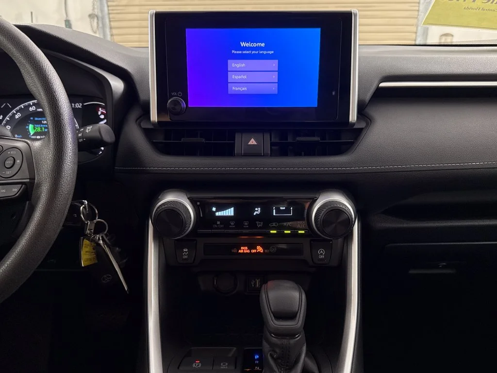 2025 Toyota RAV4 LE - Photo 19