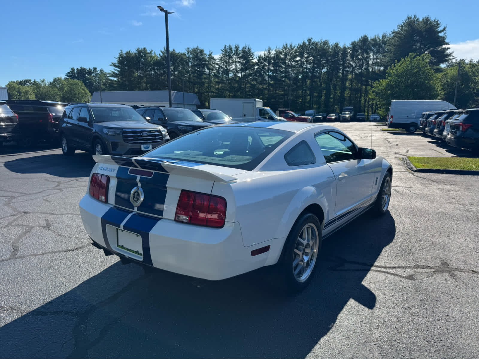 Used 2007 Performance White Ford Shelby GT500 image 6