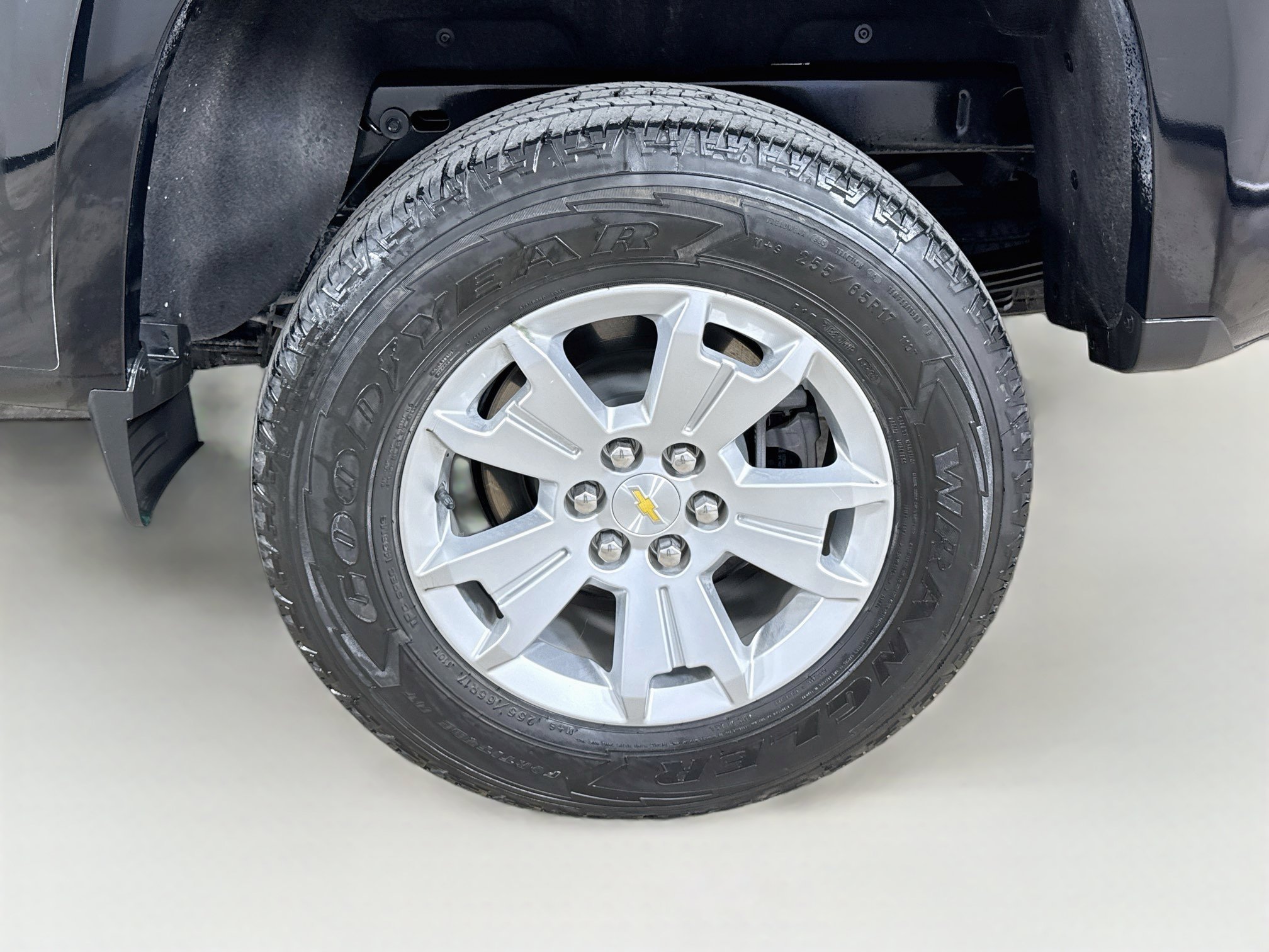 Used 2021 BLACK Chevrolet 2WD LT image 31