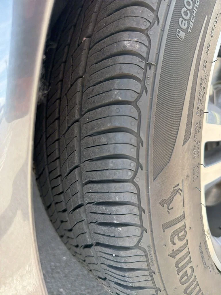 Used 2016 Gray Ford SE image 8