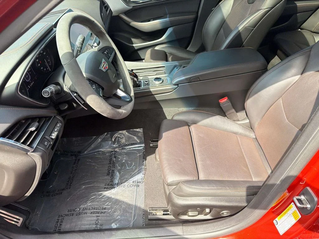 Used 2020 Royal Spice Metallic Cadillac V-Series image 19