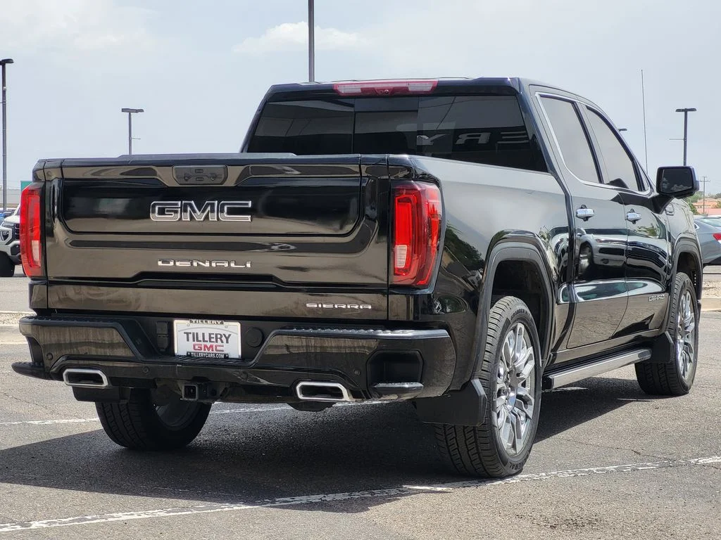 Used 2024 Onyx Black GMC Denali Ultimate image 7
