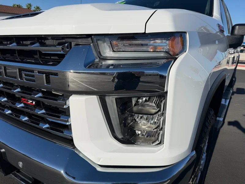 Used 2020 SUMMIT WHITE Chevrolet LTZ image 26