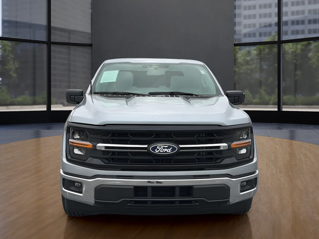 Used 2025 Silver Ford XLT image 11