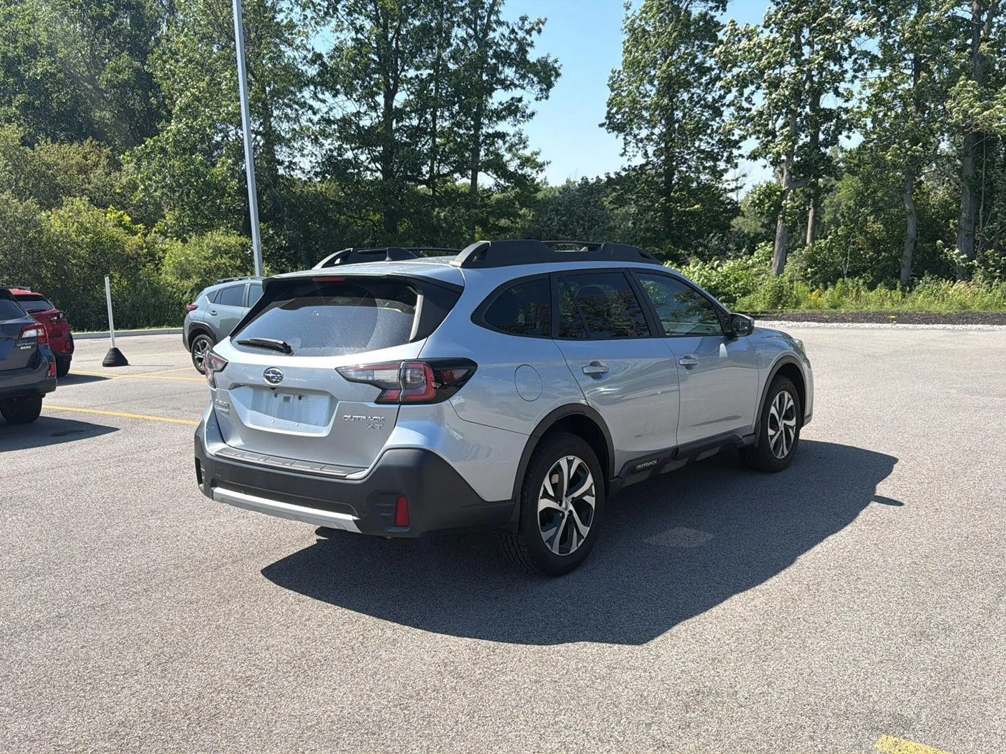 Used 2022 Ice Silver Metallic Subaru Limited XT image 5