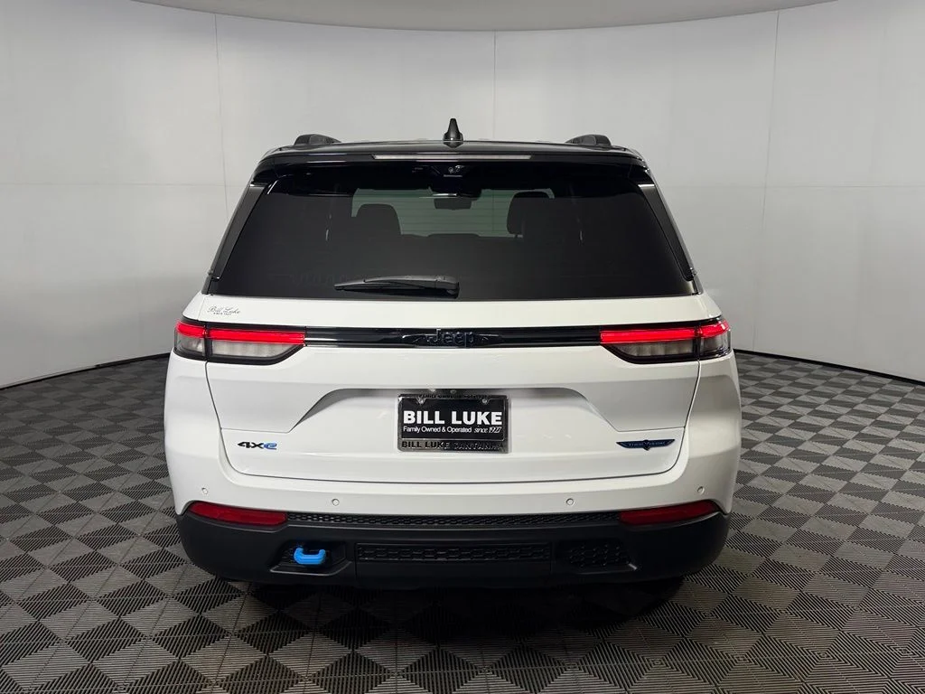 Used 2023 White Jeep Trailhawk 4xe image 7
