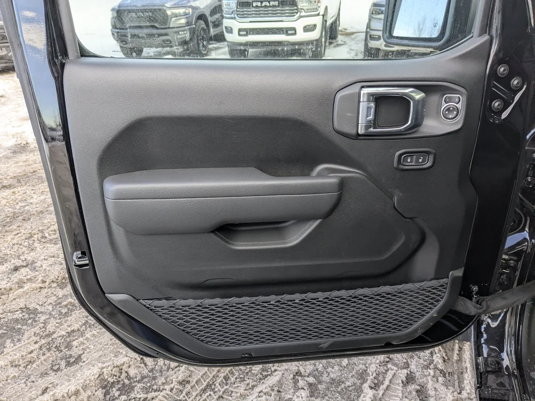New 2026 Black Jeep Sport S - - 4x4 - 12.3 Display - Freedom 3 piece HT - Shift on the Fly 4x4 & More! image 12