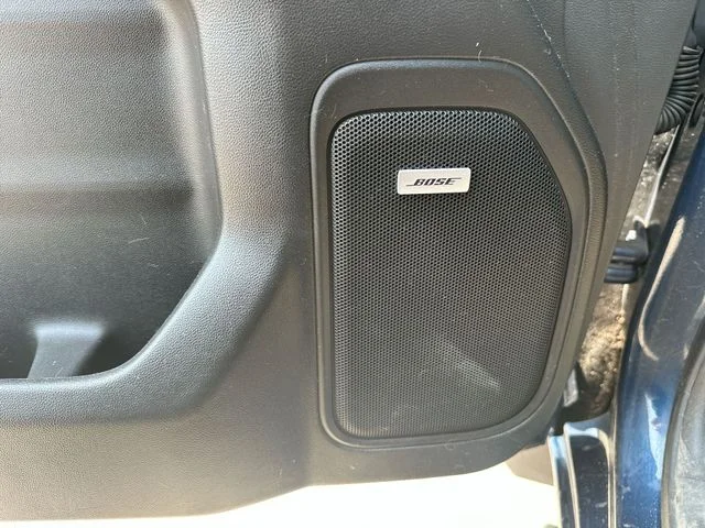 Used 2021 Blue Chevrolet RST image 27