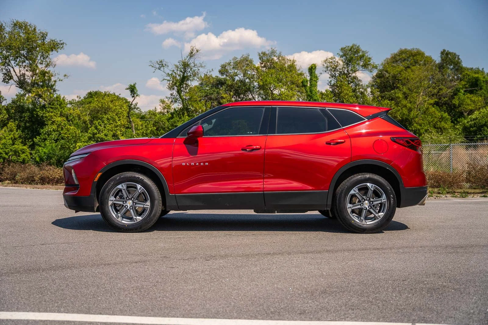 Used 2025 Red Chevrolet LT image 3
