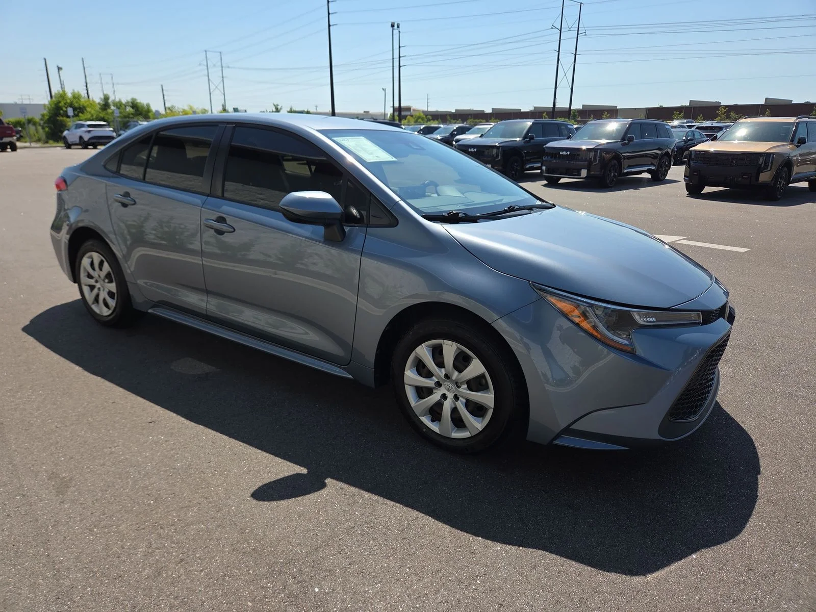 Used 2021 Celestite Toyota LE image 7